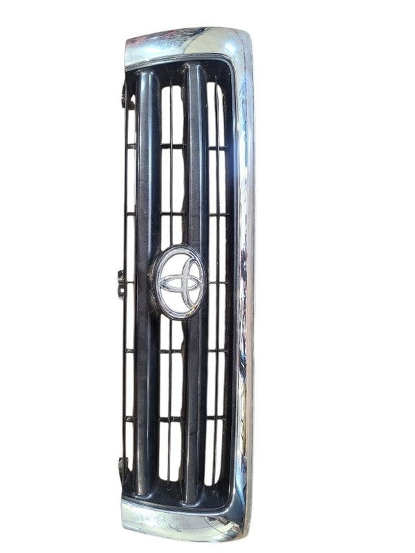 Grille Upper Excluding Stepside Prerunner Chrome Fits 97-00 TACOMA 675