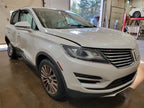 Driver Left Headlight Fits 15-18 MKC 492626