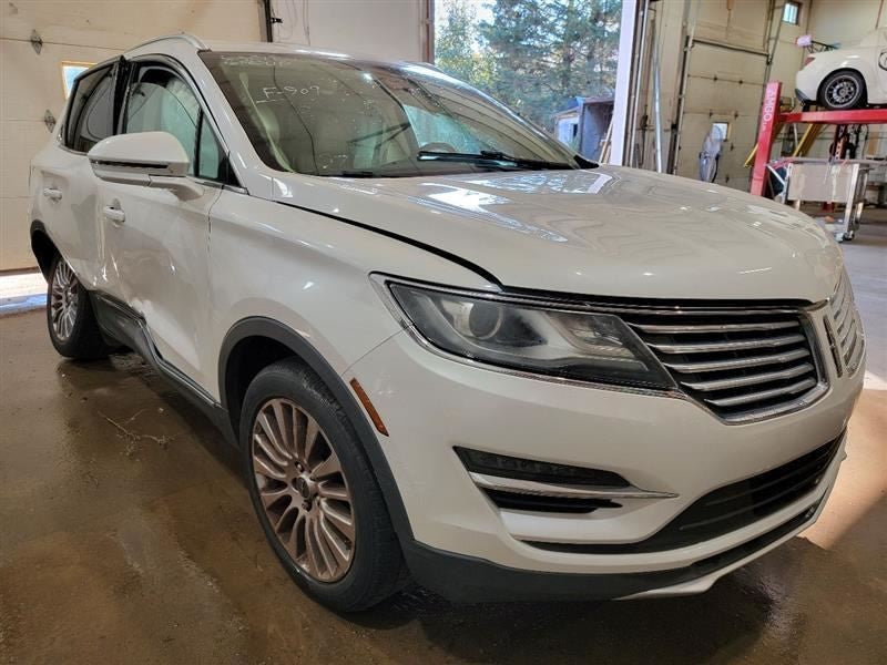Driver Left Headlight Fits 15-18 MKC 492626