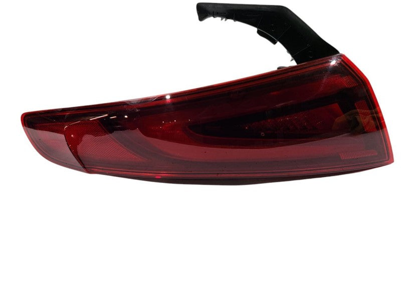 GIULIA    2019 Tail Light 612908