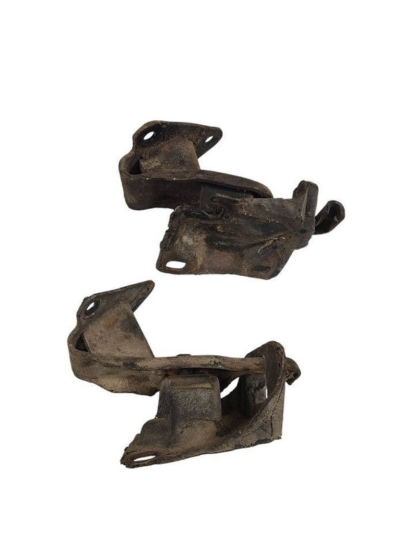 VEGA      1975 Engine Mounts 617159