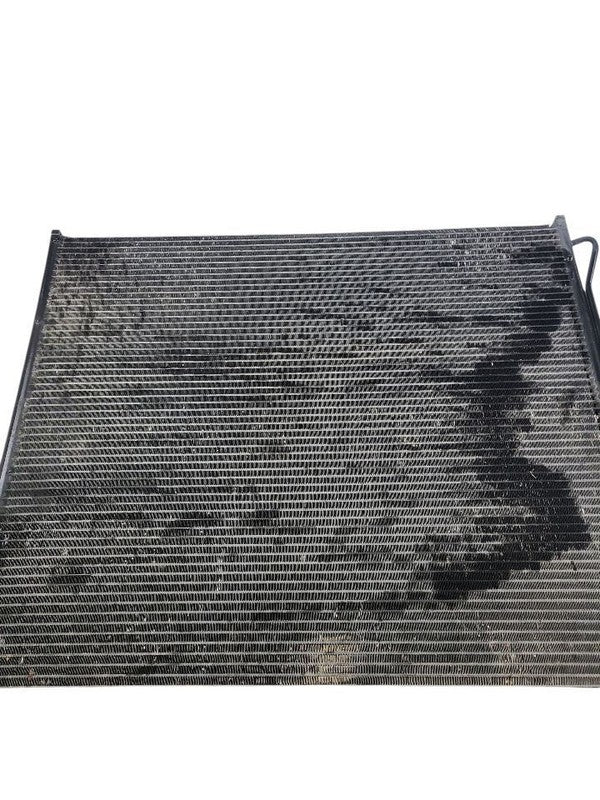 AC Condenser 8-366 Fits 03-07 FORD F250SD PICKUP 648328