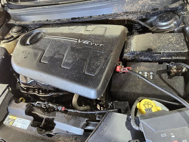 Conv/Invert/Charger Fits 14-20 CHEROKEE 600401
