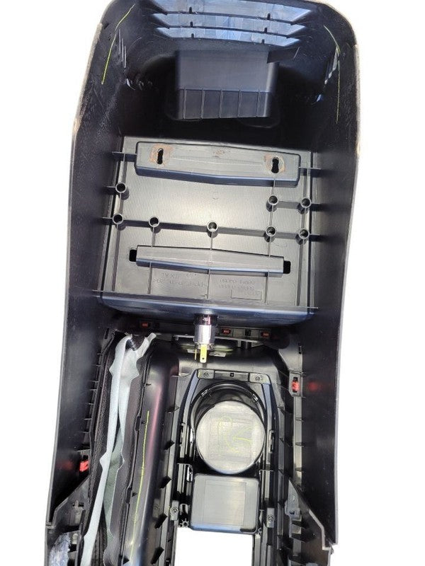 Console Front Floor With Wireless Charger Fits 16-23 TACOMA 672344