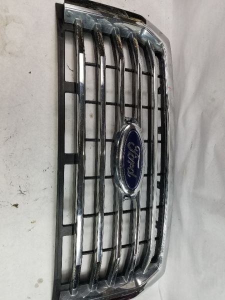 Grille Center XLT 5 Chrome Bars Fits 15-17 FORD F150 PICKUP 536940