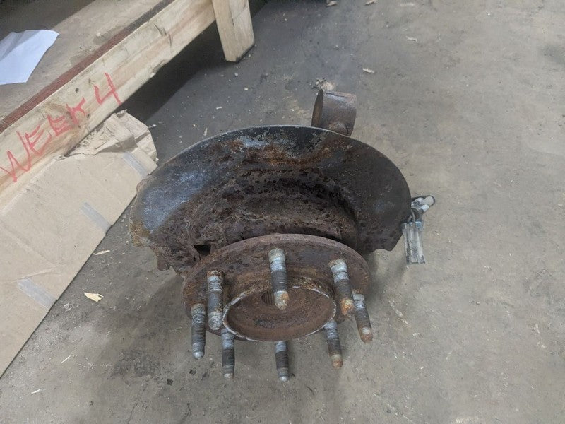 Driver Front Spindle/Knuckle Classic Style Fits 01-07 SIERRA 1500 PICK