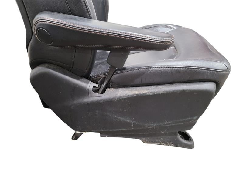 Driver Front Seat Bucket Electric Leather 12 Way Fits 17-19 PACIFICA 6