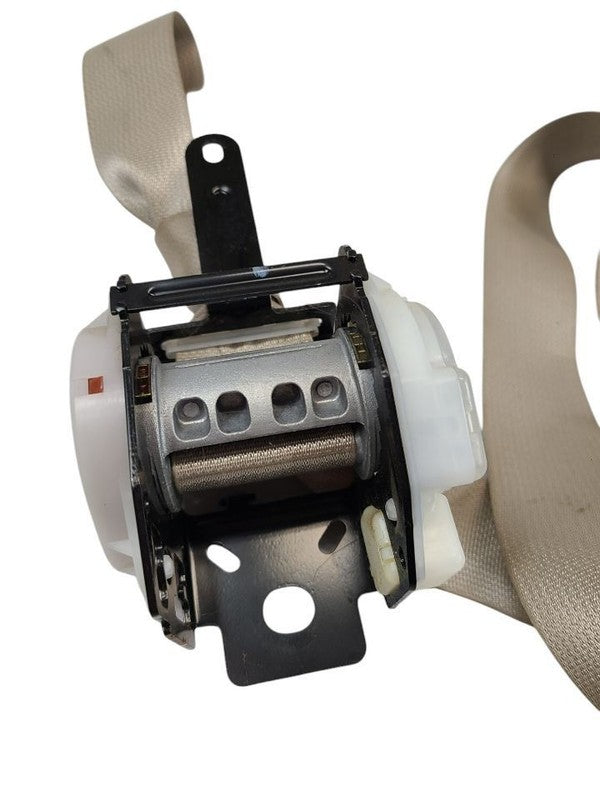 GX470     2003 Seat Belt Rear 606597