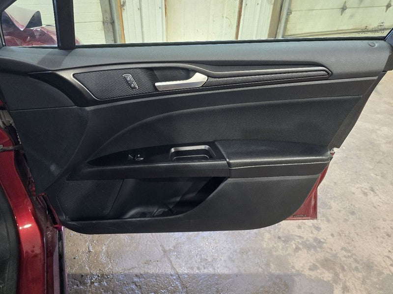FUSION    2018 Front Door Trim Panel 638090