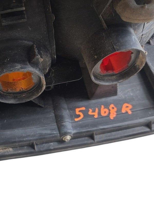 Passenger Right Tail Light Fits 96-00 4 RUNNER 663403