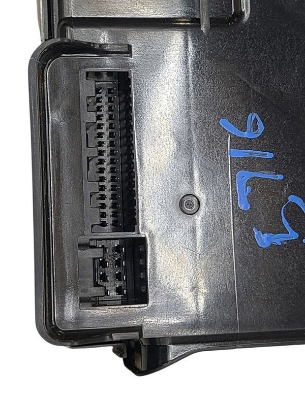 Chassis ECM Network Gateway Under Right Hand Dash Fits 21-23 MAZDA CX-