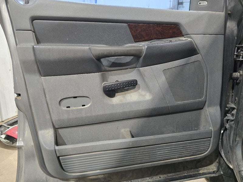 RAM2500   2009 Front Door Trim Panel 621395