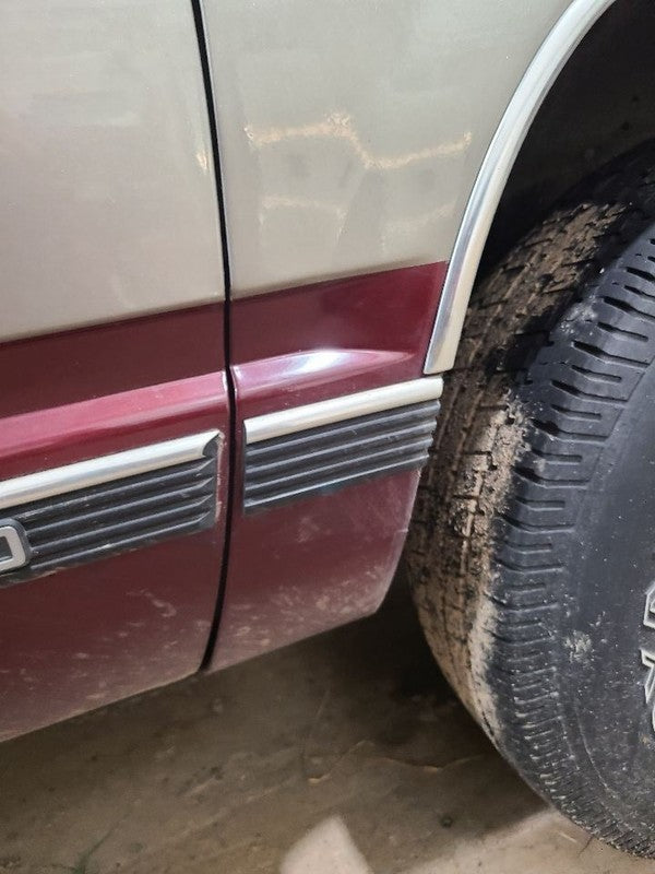 Passenger Fender Front Fits 88-02 CHEVROLET 3500 PICKUP 672115