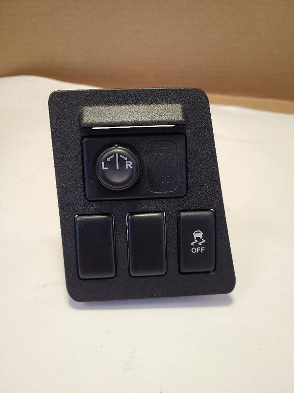 ROGUEOLD  2015 Dash/Interior/Seat Switch 623213