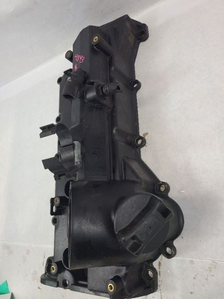 QX80      2014 Valve Cover 556919