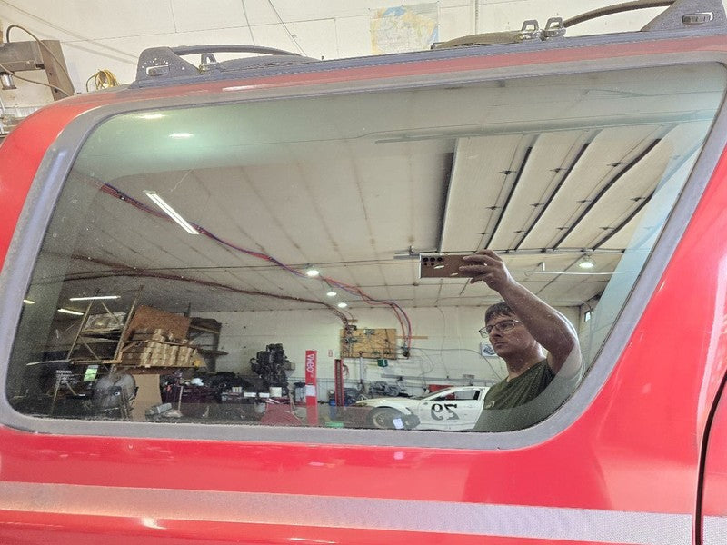 Passenger Quarter Glass 4 Door Without Antenna Fits 90-95 4 RUNNER 643