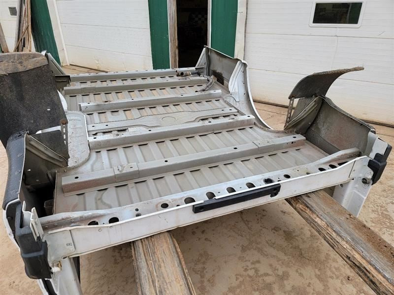 Pickup Box 8' Box Srw Fits 17-20 FORD F250SD PICKUP 539826