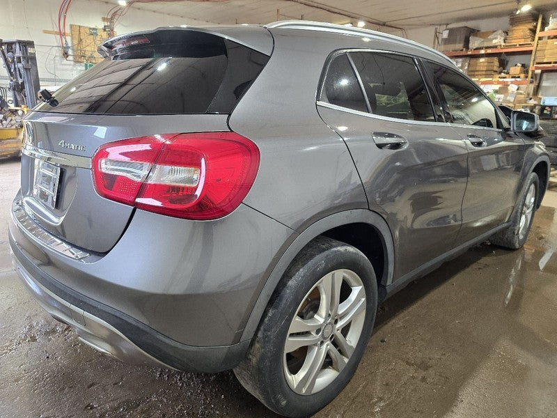 Console Front 156 Type Floor Fits 15-20 MERCEDES GLA-CLASS 633970