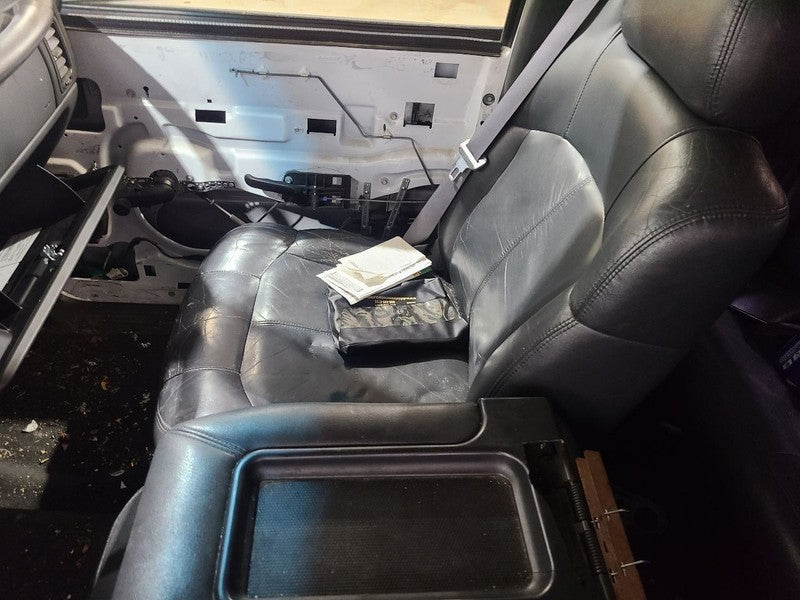 SLVRADO15 2004 Dash Bezel 649678