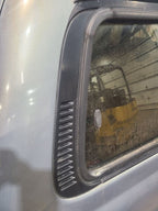 Passenger Quarter Glass 6 Cylinder Movable Rear Fits 91-98 LAND CRUISE