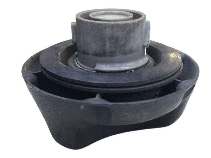 H3        2006 Fuel Cap 679860