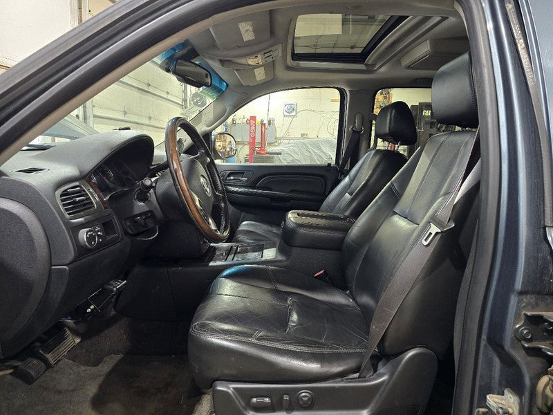 DENALI XL 2007 Door Trim Panel Rear 638422