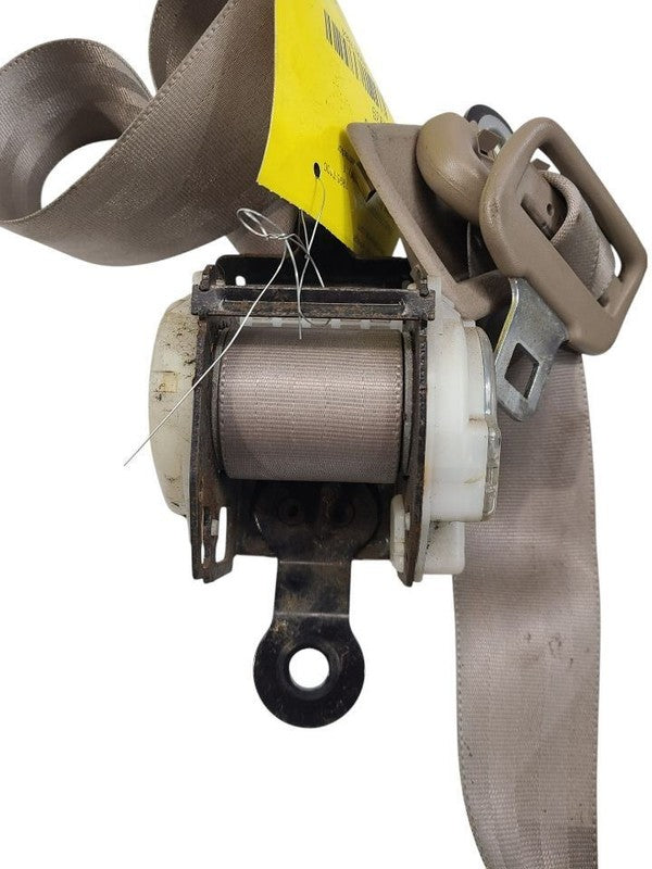 T100      1995 Seat Belt Rear 617884