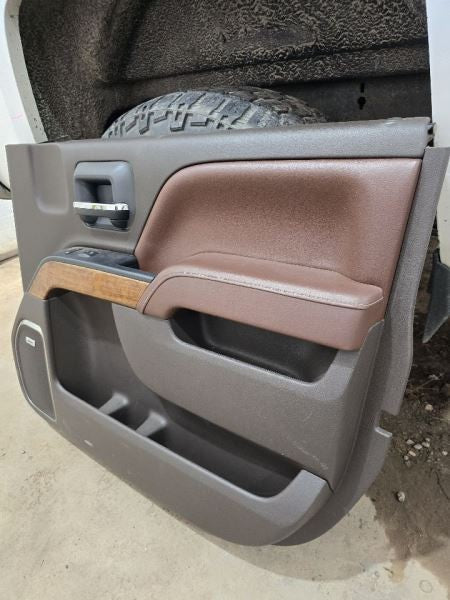 SILVRDO15 2017 Front Door Trim Panel 600713