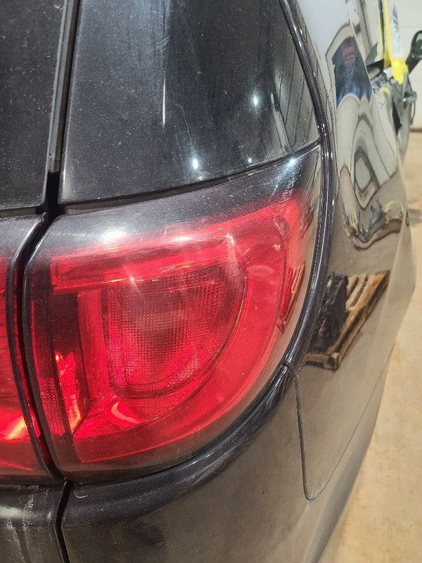 Passenger Tail Light LED Lamps Fits 17-20 PACIFICA 650711