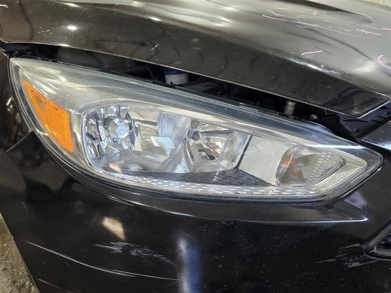 Passenger Headlight Halogen Chrome Headlamp Bezel Fits 15-18 FOCUS 600