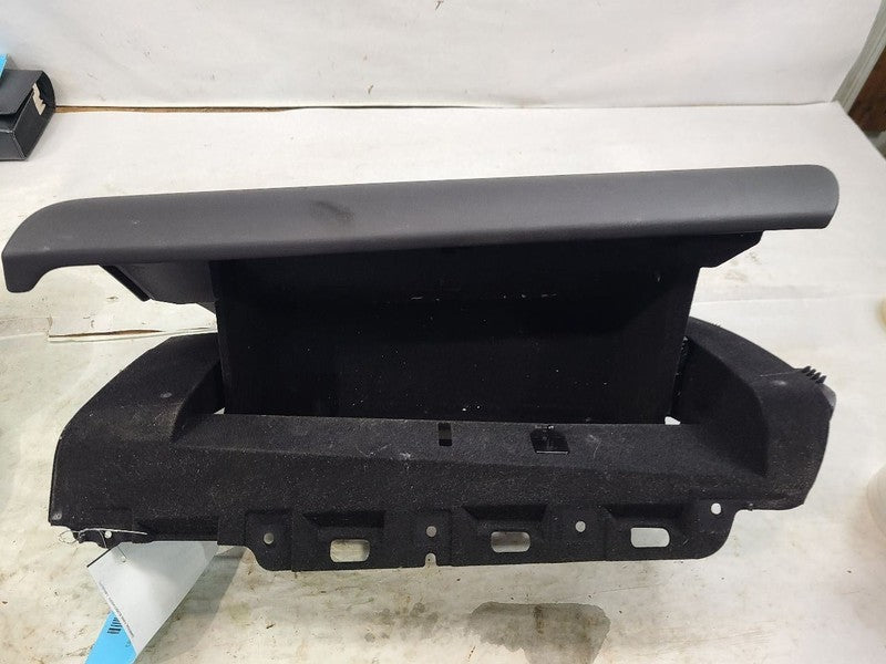 MKT       2013 Glove Box 633395