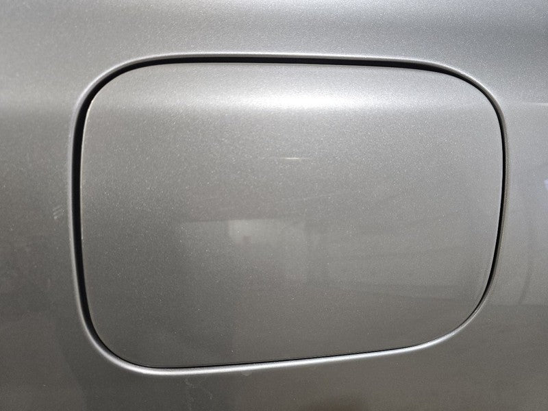 LS460     2007 Fuel Filler Door 623529