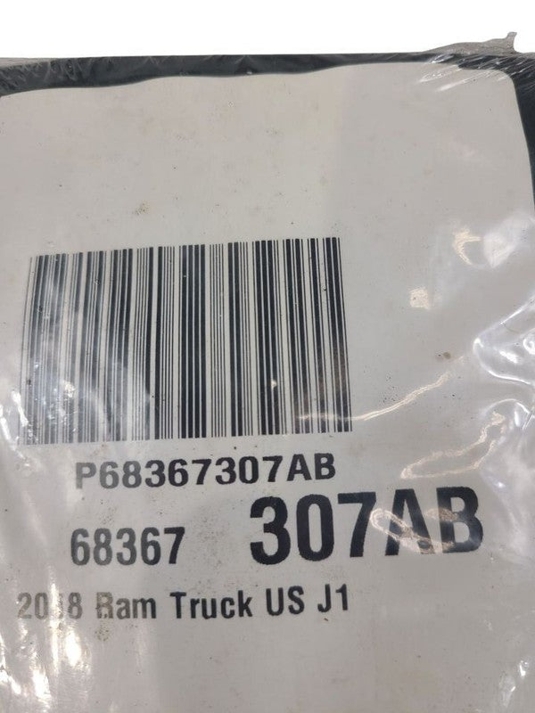 RAM1500   2018 Owners Manual 624446