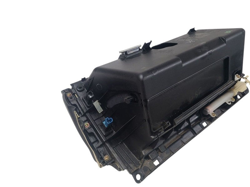 SC430     2003 Glove Box 651011