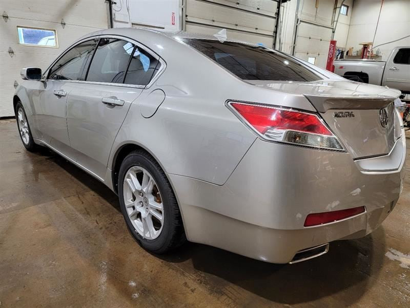 TL        2009 Owners Manual 535384