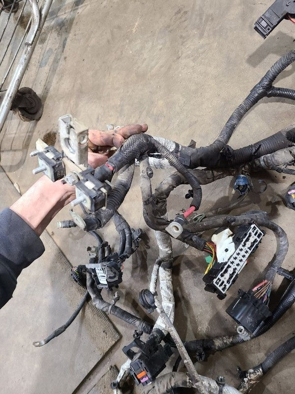 RAM1500   2016 Engine Wire Harness 620423