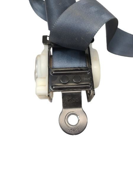 T100      1995 Seat Belt Rear 593147