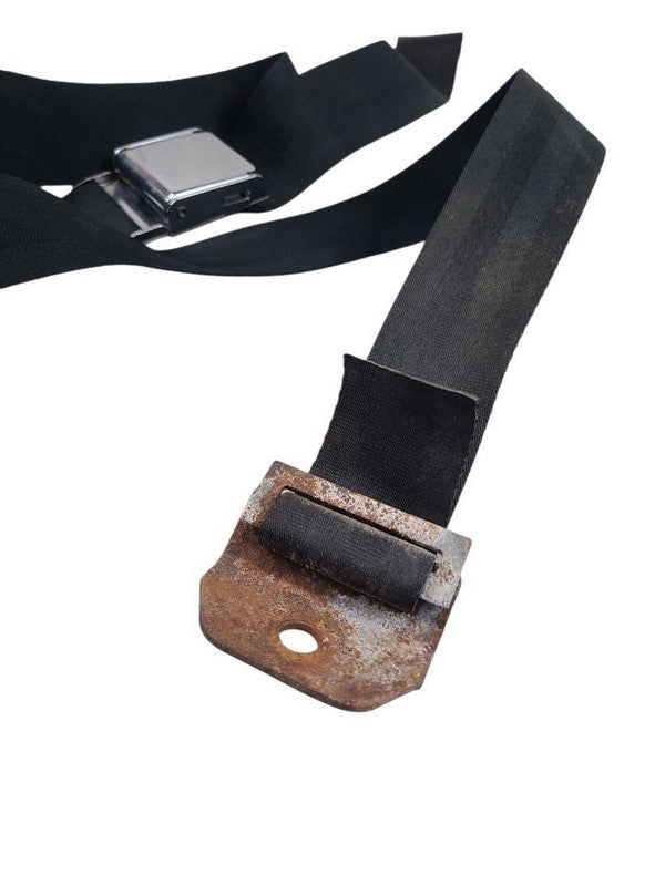 DART      1963 Seat Belt Front 671221