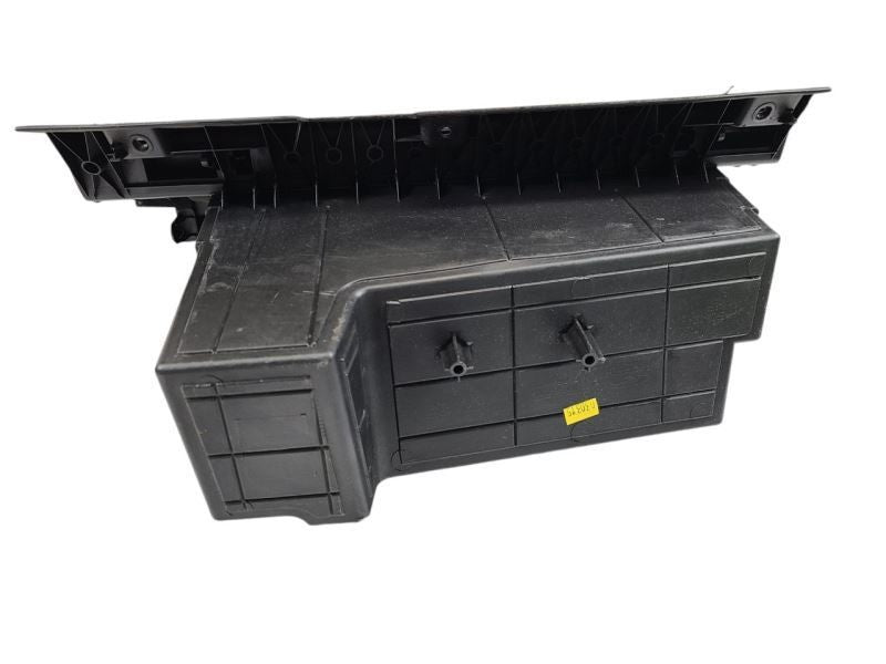 MAXIMA    2016 Glove Box 599805