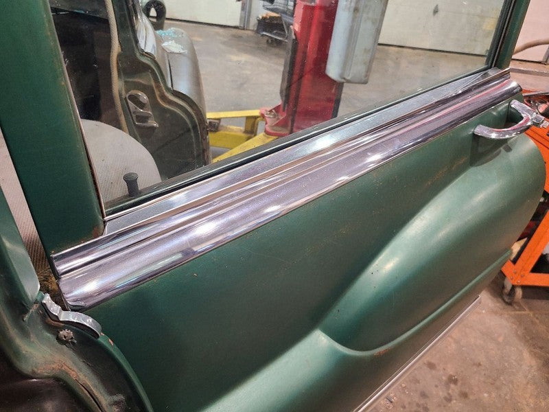 BUICK     1951 Door Moulding Rear 656447