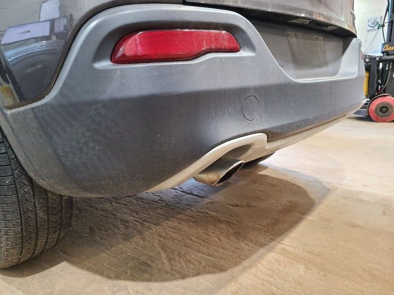 Rear Bumper With Rear Tow Hook Without Park Assist Fits 14-18 CHEROKEE