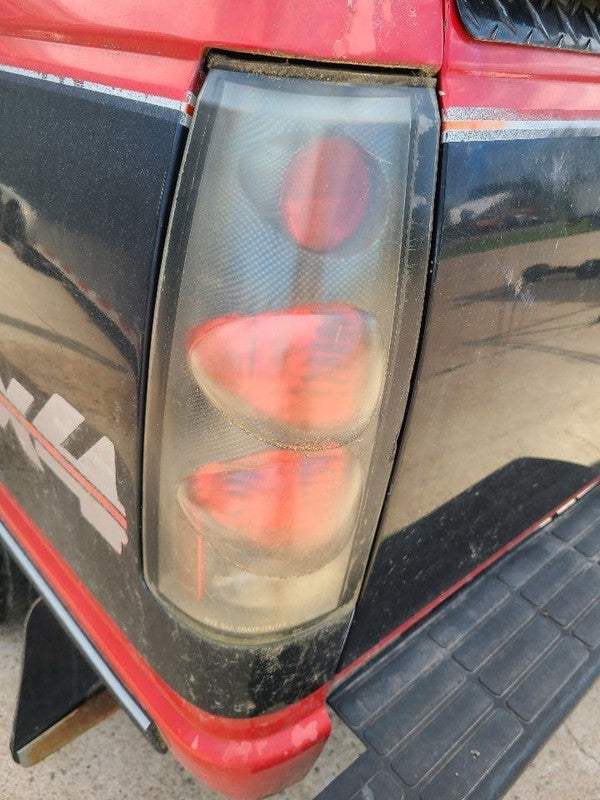 Driver Left Tail Light Fits 90-00 CHEVROLET 2500 PICKUP 636326