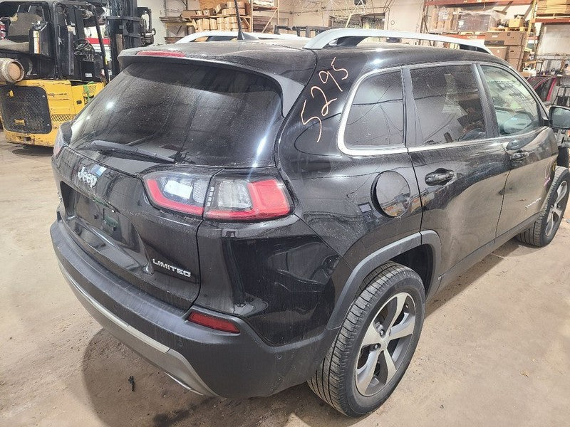 Roof Glass Rear Fits 14-23 CHEROKEE 651905