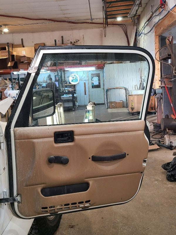 Passenger Right Front Door Full Door Fits 97-06 WRANGLER 680058