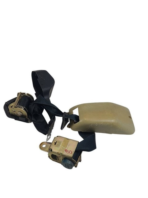 DART      1975 Seat Belt Front 668144