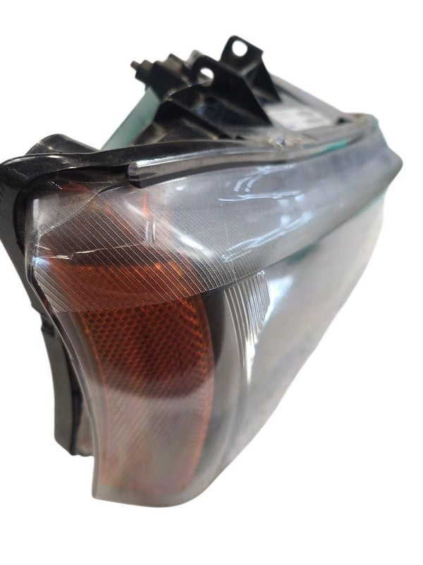 Passenger Headlight Fits 03-04 AVALANCHE 1500 660481