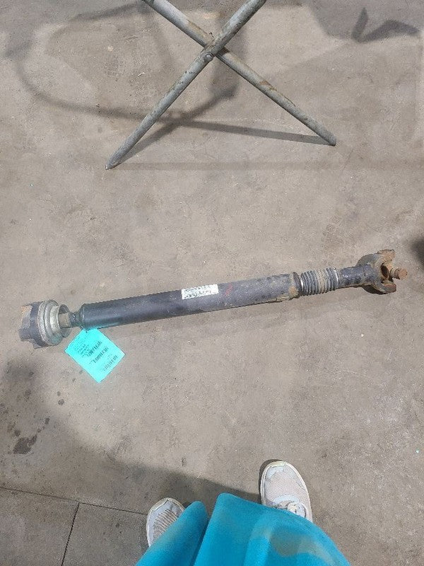Front Drive Shaft 4WD Fits 17-22 FORD F250SD PICKUP 658846
