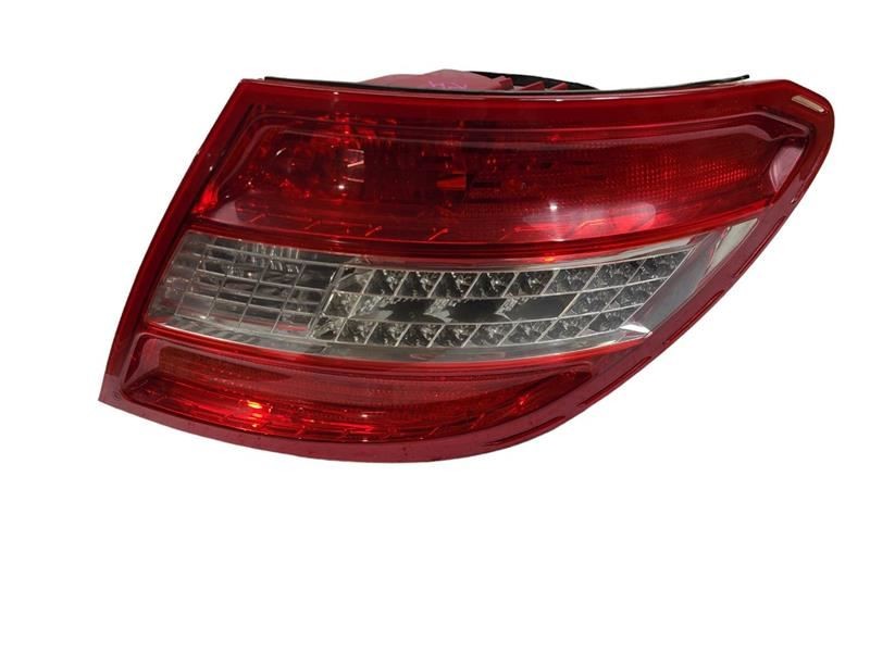 Passenger Tail Light 204 Type C300 LED Fits 08-11 MERCEDES C-CLASS 579