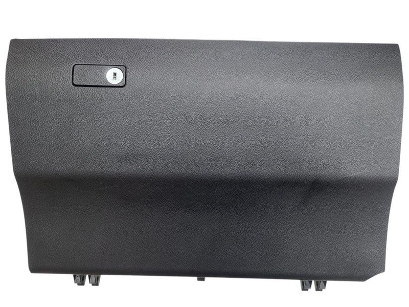 NX200T    2016 Glove Box 673831