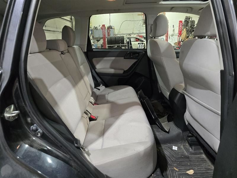 Seat Belt Front Driver Retractor Fits 14-18 FORESTER 607271